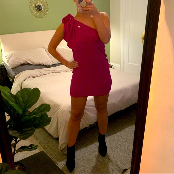 Magenta Olive Olivia Silk Mini Dress - Picture 2 of 9